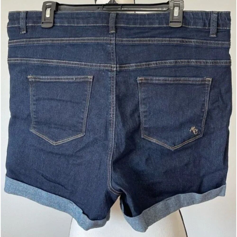 MODCLOTH Stretchy Dark Denim Plus Sz 26 Button Fly Cuffed Blue Jean Shorts - Picture 4 of 5